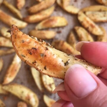Closeup of oil-free oven fry.