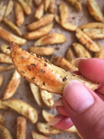 Closeup of oil-free oven fry.