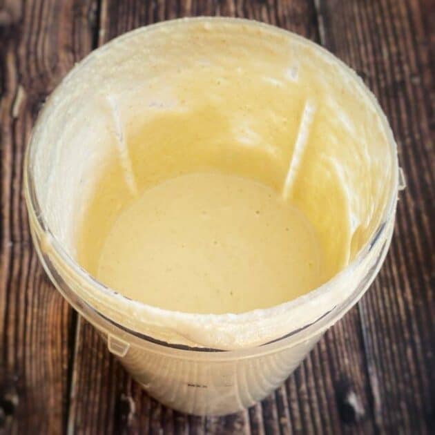 Cashew queso blended in a blender.