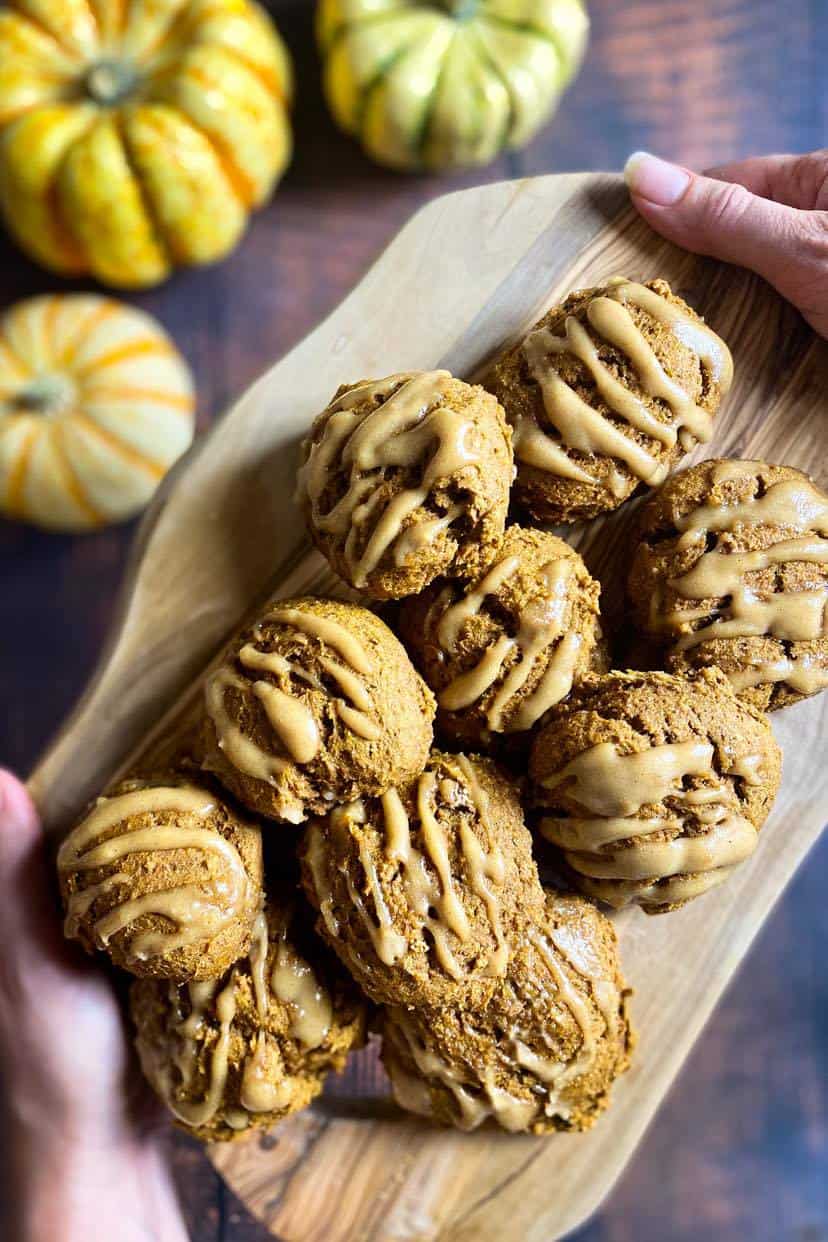 Vegan pumpkin cookies on a cutting board.
