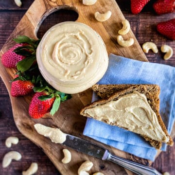 Easy cashew butter with toast and strawberries.