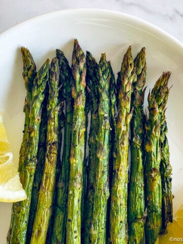 Air fryer asparagus recipe.