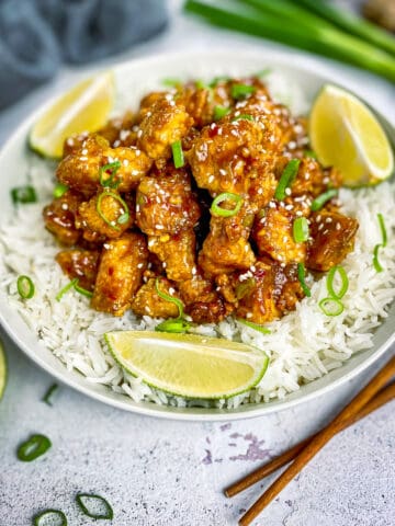 Closeup of General Tso's Tofu in a bowl.