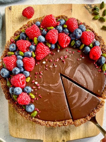 Vegan chocolate tart recipe.