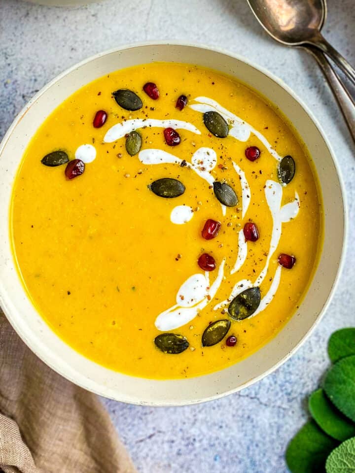 Best vegan butternut squash soup recipe.