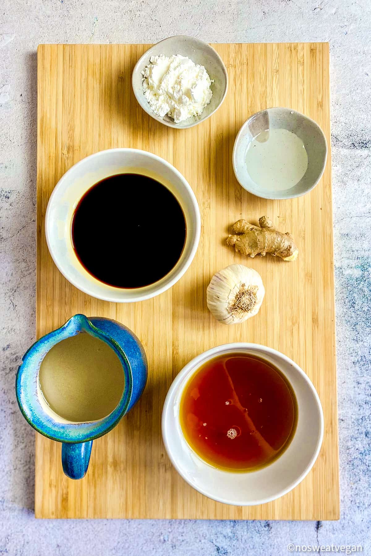 Vegan teriyaki sauce ingredients.