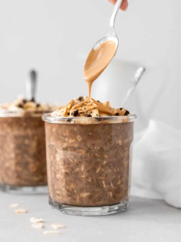Chocolate Peanut Butter Overnight Oats